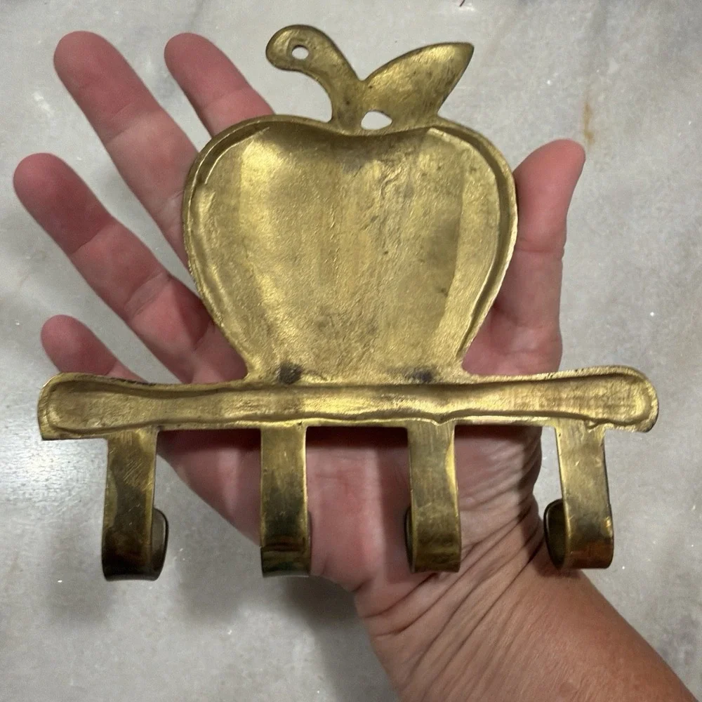 Vintage Brass Apple Wall Hook Rack 4 Pegs Kitchen Entryway Decor